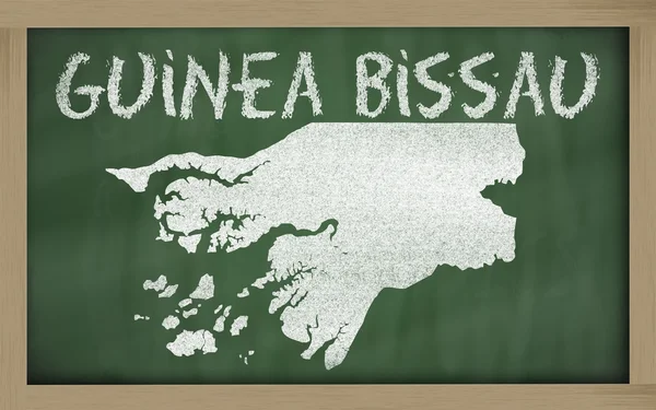 Umrisskarte von Guinea-Bissau auf Tafel — Stockfoto