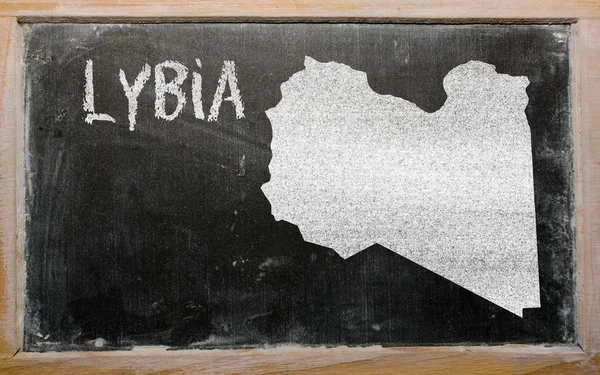 Konturkarta över Libyen på blackboard — Stockfoto