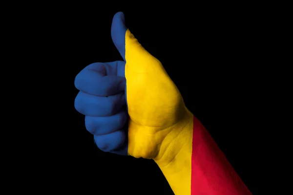 Tchad drapeau national pouce levé geste pour l'excellence et atteindre — Photo