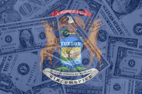 Bize michigan eyaleti bayrağı ile şeffaf dolarlık banknotlar b — Stok fotoğraf