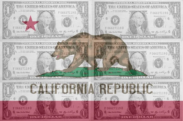 Bandiera dello stato della California degli Stati Uniti con banconote in dollari trasparenti — Foto Stock