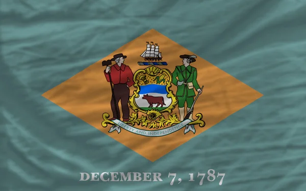 Bandeira ondulada completa do estado americano de delaware para fundo — Fotografia de Stock