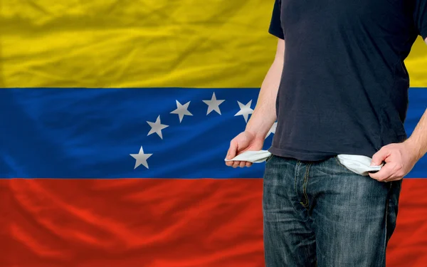 Dopad recese na mladý muž a společnosti ve Venezuele — Stock fotografie