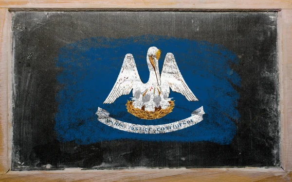 Vlag van ons staat van Louisiane op blackboard geschilderd met krijt — Stockfoto