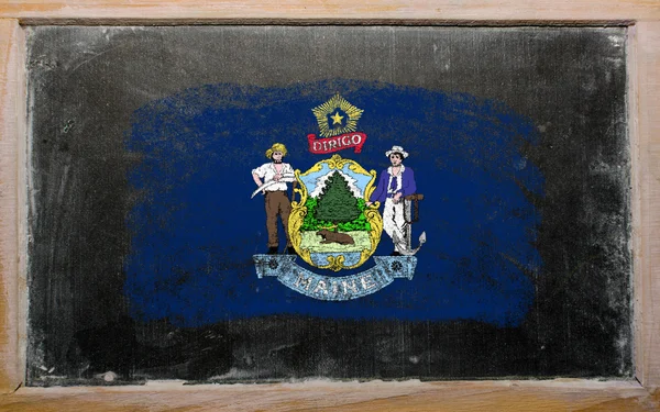 Flag of US state of maine on blackboard painted with chalk — Stock Photo, Image