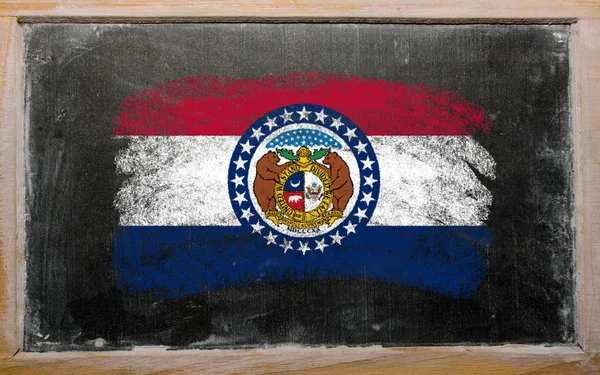 Flagge unseres Bundesstaates Missouri auf mit Kreide bemalter Tafel — Stockfoto