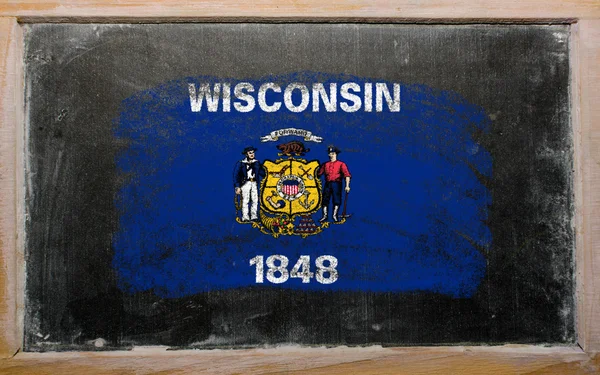 Flag of US state of wisconsin on blackboard painted with chalk — Stock Photo, Image