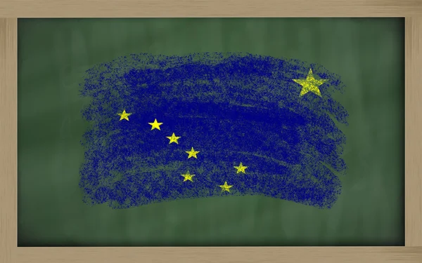 Μας το κράτος σημαίας της Αλάσκας στο blackboard ζωγραφισμένα με κιμωλία — Φωτογραφία Αρχείου