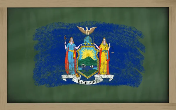 Bandera del estado de Nueva York en pizarra pintada con tiza — Foto de Stock
