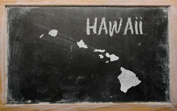 Outline map of us state of hawaii on blackboard — Stock Photo, Image