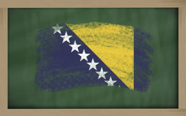 Bandera nacional de bosnia herzegovina en pizarra pintada con c —  Fotos de Stock
