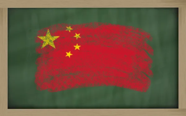 Tebeşir ile boyanmış tahta üzerinde Çin'in ulusal bayrak — Stok fotoğraf