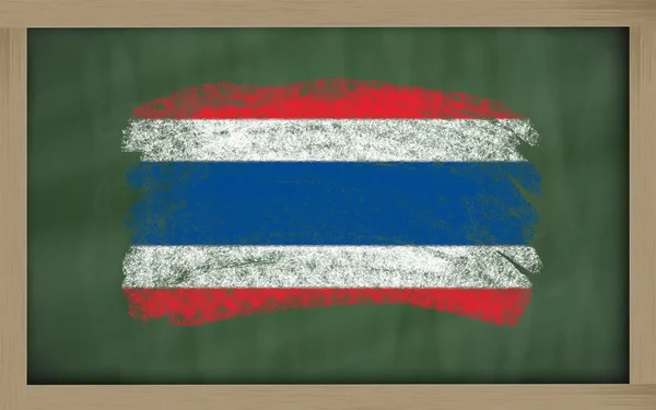 黒板にチョークで描かれたタイの国旗 — ストック写真