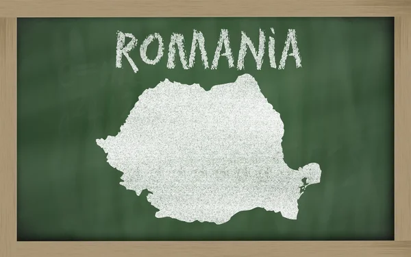 黑板上的罗马尼亚大纲地图 — 图库照片