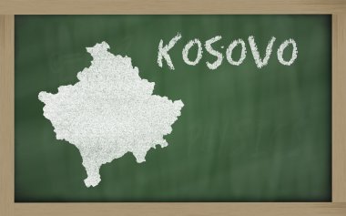 anahat yazı tahtası üzerinde Kosova Haritası