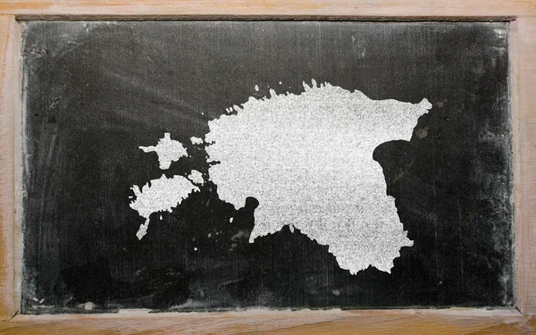 Konturkarta över Estland på blackboard — Stockfoto