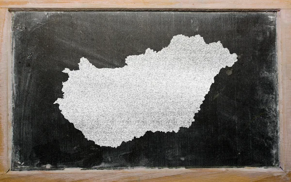 Mapa do esboço de hungary no quadro negro — Fotografia de Stock
