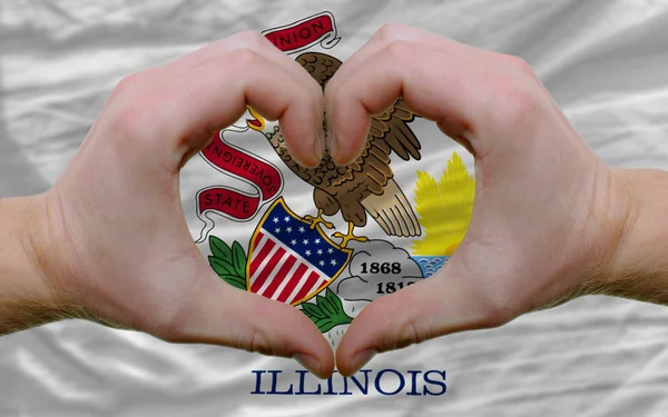 Přes americké státní vlajka illinois ukázala srdce a lásku gestu — Stock fotografie