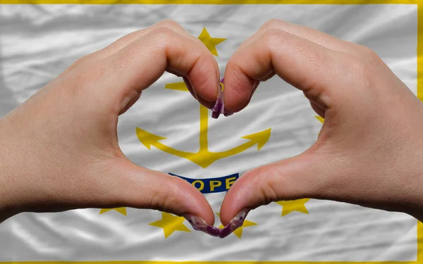 Πέρα από το αμερικανικό κράτος σημαίας του rhode island που έδειξε την καρδιά και αγάπη g — Φωτογραφία Αρχείου