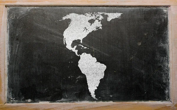 Outline map of america on blackboard — Stock Photo, Image