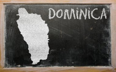 anahat yazı tahtası üzerinde Dominika Haritası