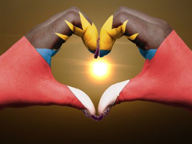 kalp ve sevgi jest ellerinizle antigua barbuda bayrağı renkli