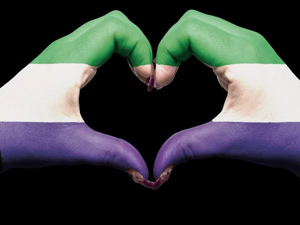 Herz und Liebe Geste von Händen in Sierra Leone Flagge für gefärbte — Stockfoto