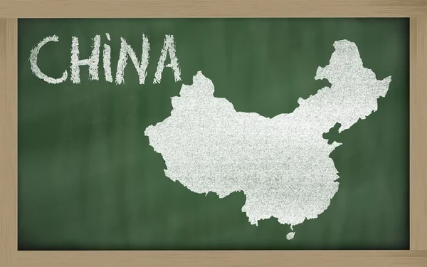 Mapa do contorno da China no quadro negro — Fotografia de Stock