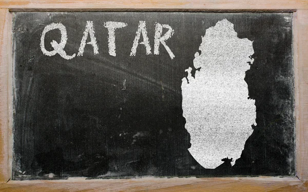Mapa de esquema de qatar en pizarra —  Fotos de Stock
