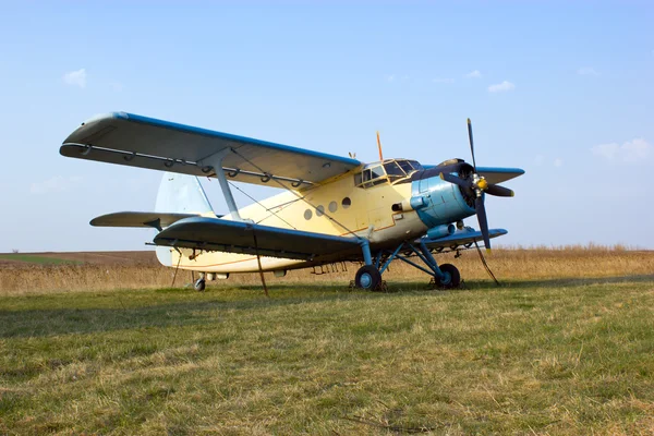 Velké letadlo (dvojplošník) — Stock fotografie
