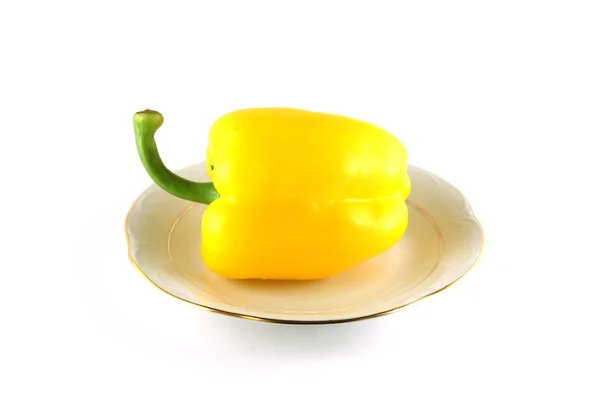 Pimienta amarilla en un plato — Foto de Stock