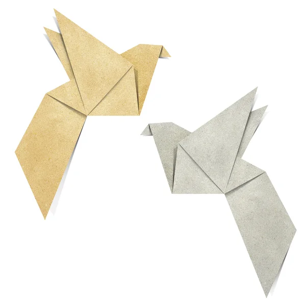Ptak origami, wykonane z recyklingu papieru — Zdjęcie stockowe