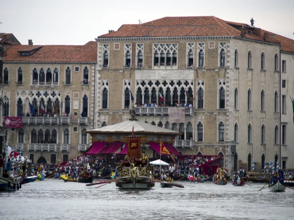 VENICE, ITALY - SEPTEMBER 2011 - Historical Regatta of Venice 4 — Stock Photo, Image