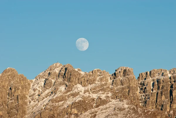 Luna sul resegone