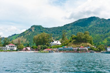 parapat alanında, sumatra göl toba