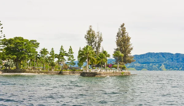 Samosir ostrov v jezeře toba, sumatra — Stock fotografie