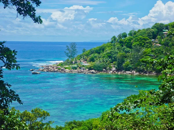 Bahía en Praslin Island, Seychelles — Foto de Stock