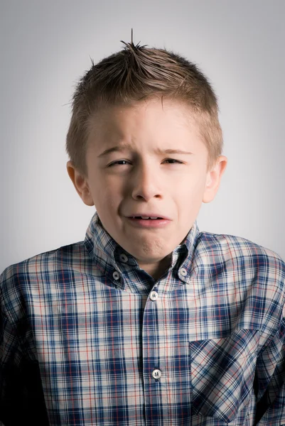 Chłopiec płacze — Zdjęcie stockowe