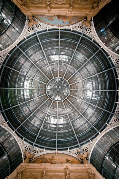 Купол галереи Витторио Эмануэле - Милан — стоковое фото