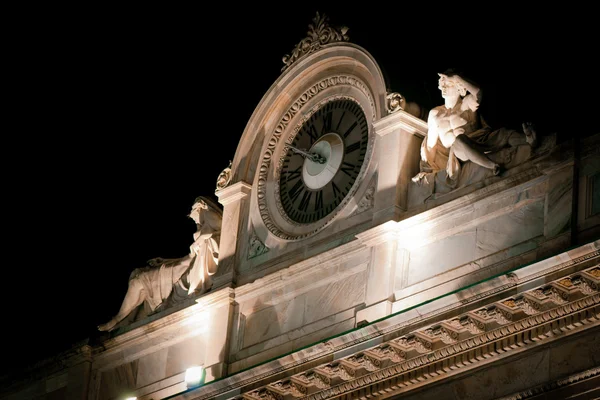 Détail des bâtiments de la Piazza del Duomo — Photo
