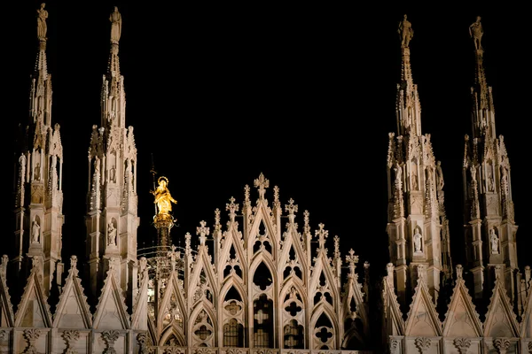 Duomo de Milán - plaza de la catedral — Foto de Stock
