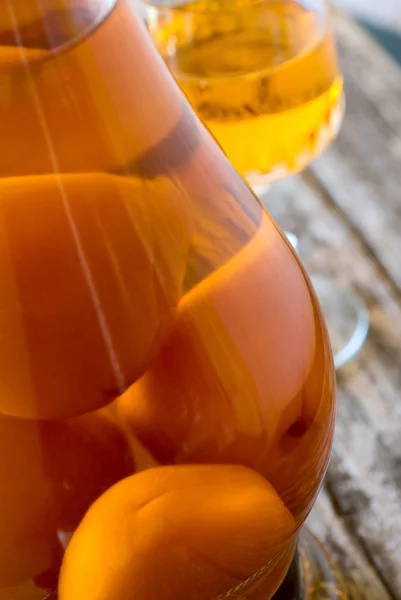 Apricot liqueur — Stock Photo, Image
