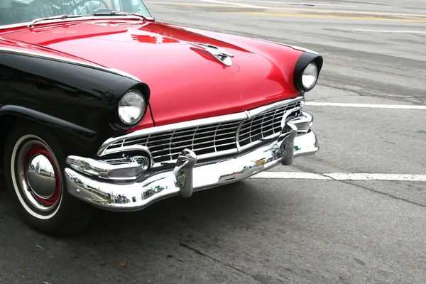 Classic car cruising — Stock Photo, Image