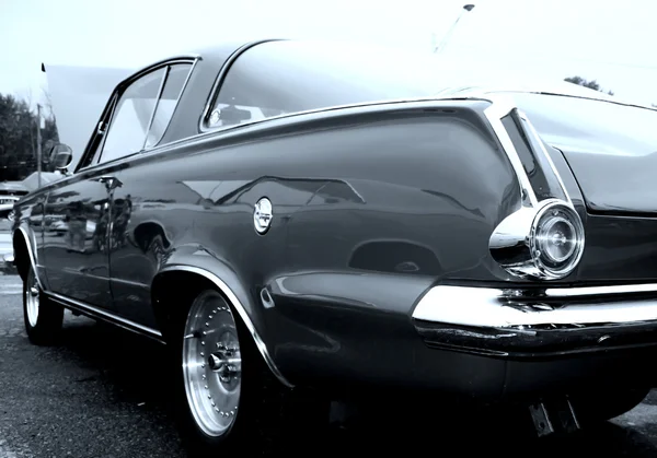 Чорний класичний автомобіль — стокове фото