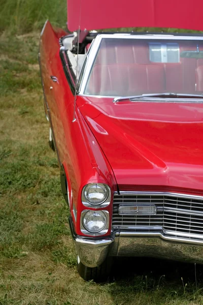 Κόκκινο αυτοκίνητο μυών — Φωτογραφία Αρχείου