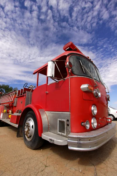 Vieux camion de pompiers — Photo