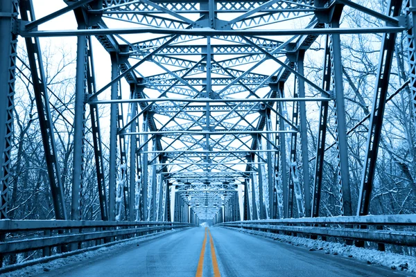 Metalliska bridge — Stockfoto
