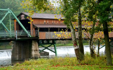 Long Covered Bridge clipart