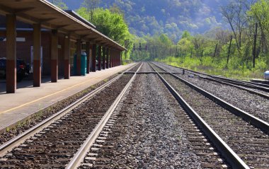 tren yolu