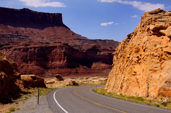 Dirija através de Glen Canyon — Fotografia de Stock